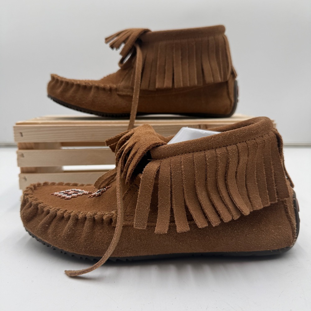 Manitobah Mukluks Harvester Suede Beaded Fringe Moccasins Size 7 Brown Boho